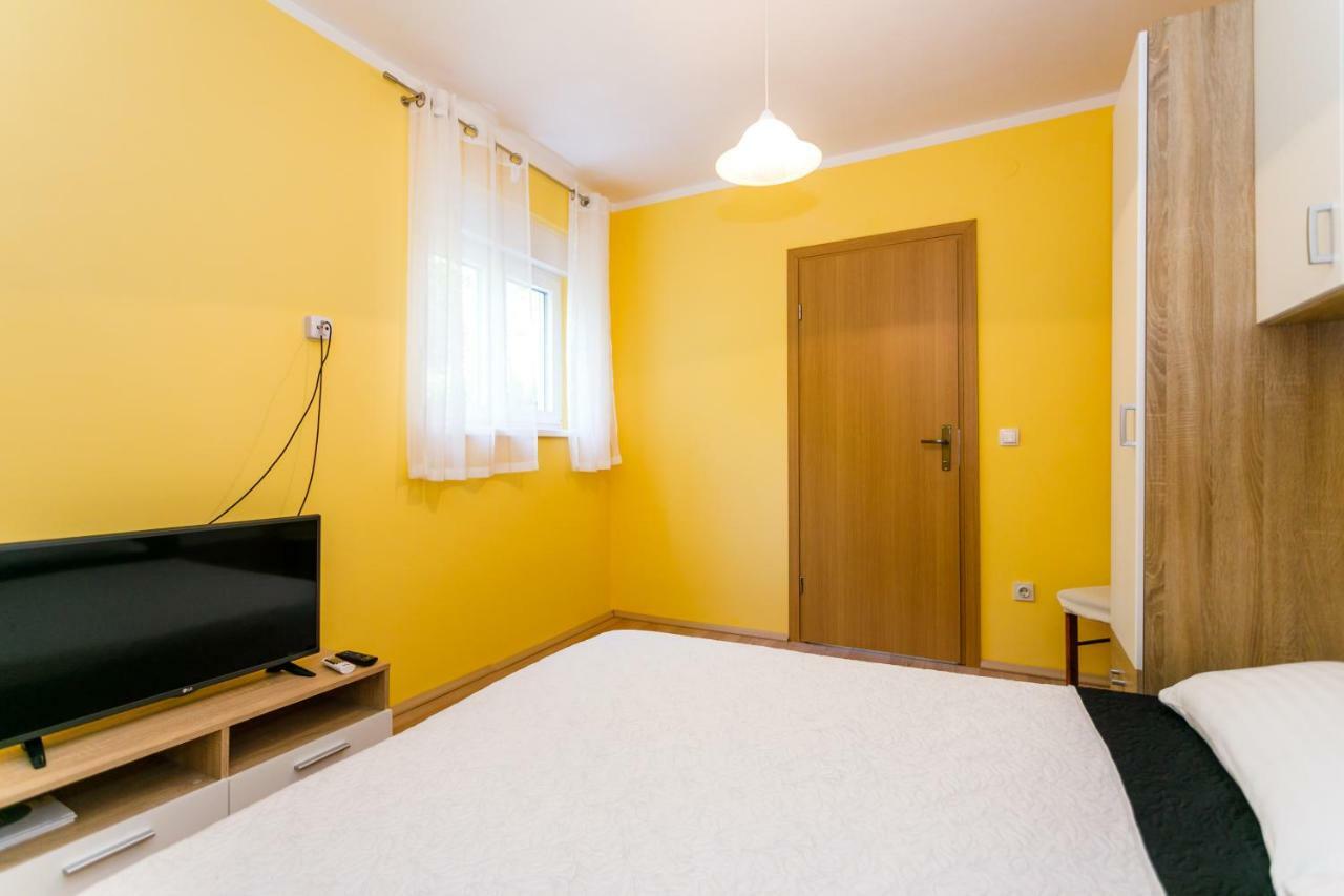 Jezevac Apartment Krk Town