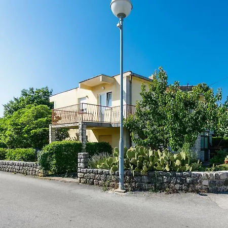 Apartman Jezevac Krk Town Exterior photo